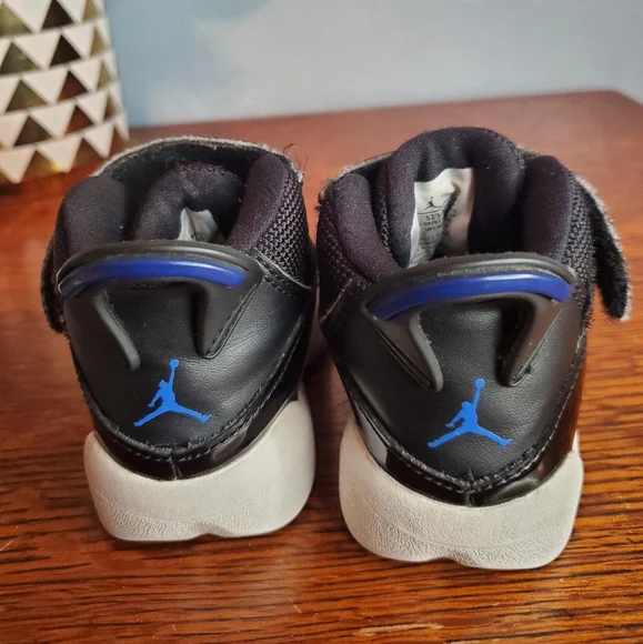 Jordan 6 Rings Sneakers - Picture 7 of 10